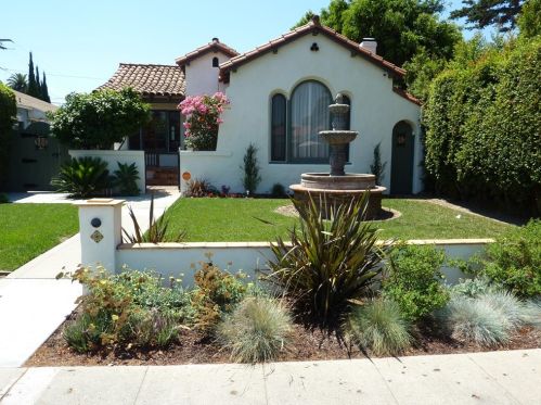 636 5th St, Oxnard, CA 93030-7310