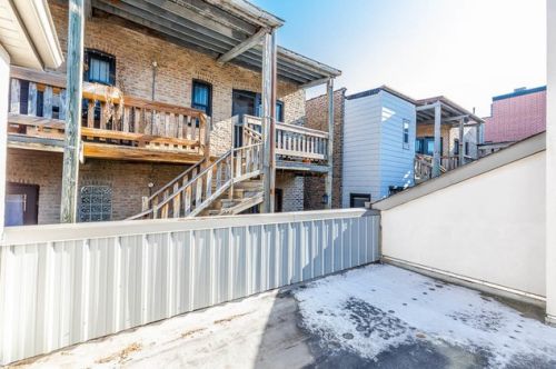 909 Diversey Pkwy, Chicago IL  60614-2156 exterior