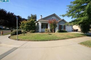 1195 Verdelho Ct, Tulare, CA 93274-0830