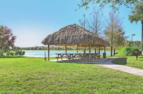 3439 Allegheny Ct, Naples FL 34120-4439 exterior