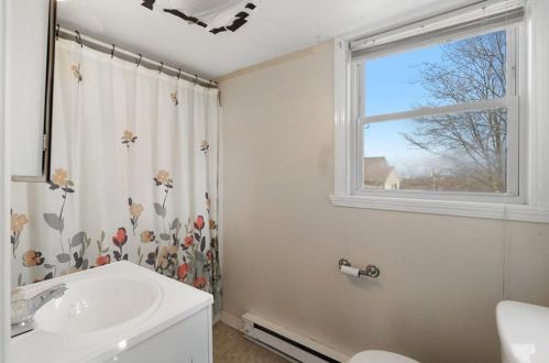 76 Newark St, Providence RI 02908-5316 exterior