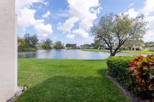 5827 Parkwalk Dr, Boynton Beach FL 33472-2321 exterior