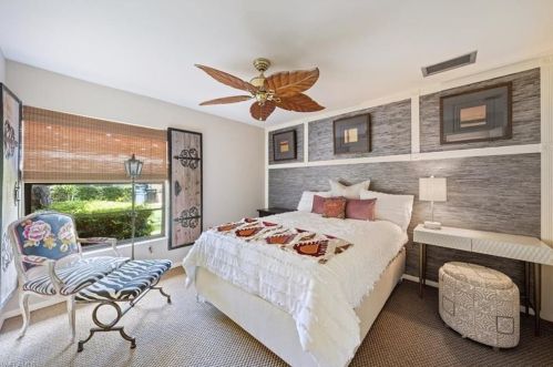 1947 Empress Ct, Naples FL 34110-8141 exterior