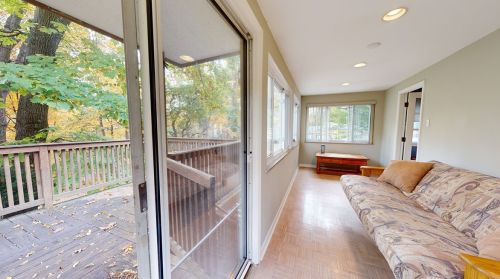 525 Penn Vista Dr, Pittsburgh PA  15235-4242 exterior