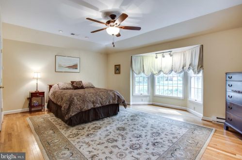 4 Argyle St, Rockville MD 20850-4417 exterior