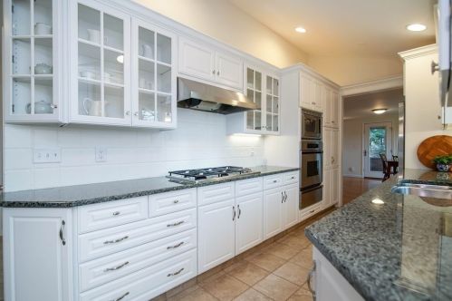 1110 Amostown Rd, West Springfield MA 01089-4309 exterior