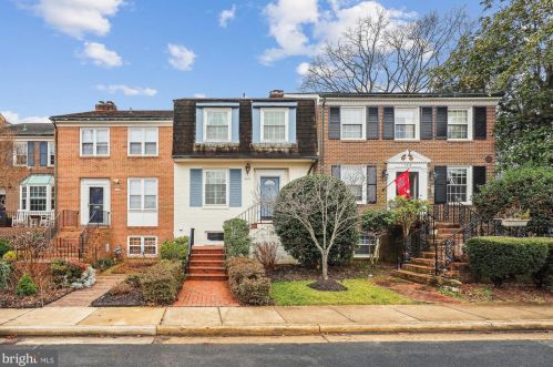 1715 Belle Haven Rd, Alexandria VA  22307-1223 exterior