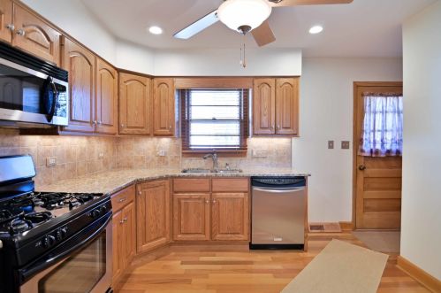 2716 Florida Ave, Waukegan IL 60087-4536 exterior