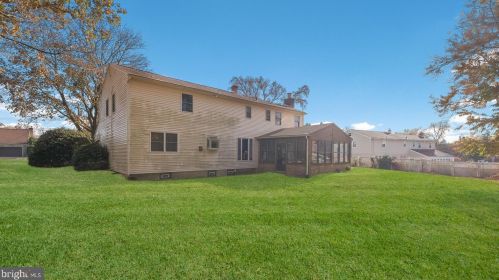 2350 Steven Rd, Huntingdon Valley PA 19006-6610 exterior