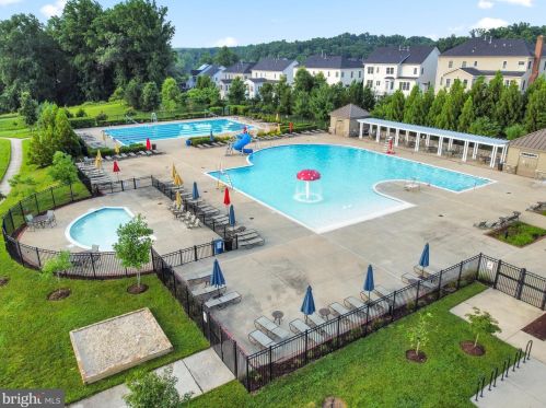 13221 Moonlight Trail Ct, Silver Spring MD 20906-6703 exterior