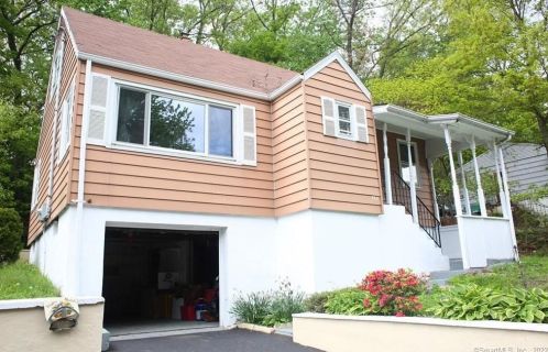 170 Marshall Ln, Derby CT 06418-2329 exterior