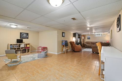 3903 Eagle Ln, Rolling Meadows IL 60008 exterior