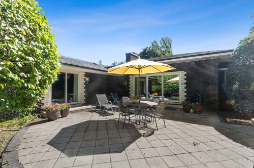 6461 Longmeadow Ave, Chicago IL 60712-3205 exterior