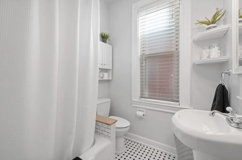 3475 Shadeland Ave, Pittsburgh PA 15212-2253 exterior