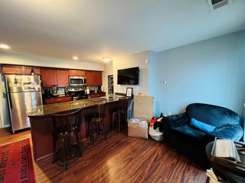 111 Main St, Pittsburgh PA  15215-1431 exterior