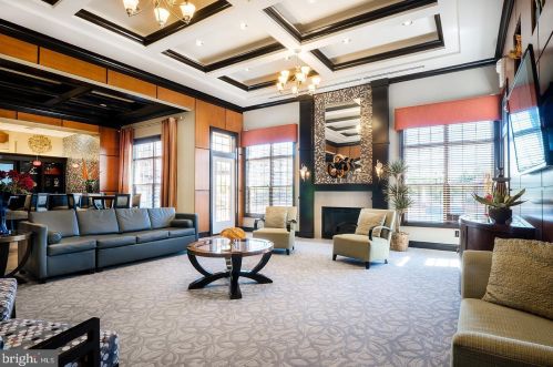 212 Dakota Dr, Trenton NJ  08619-2076 exterior