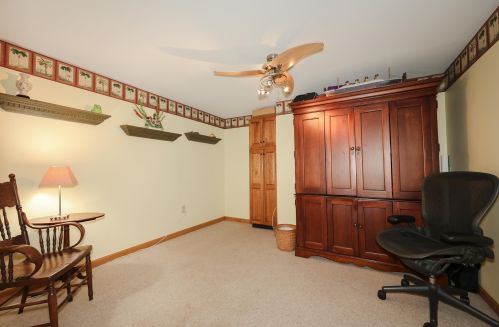 247 Elm St, Concord NH 03303-3322 exterior