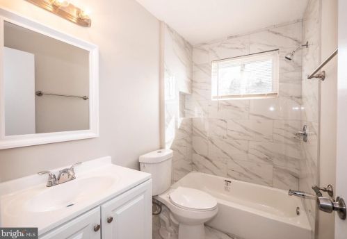 9615 New Hampshire Ave, Silver Spring MD 20905-3918 exterior