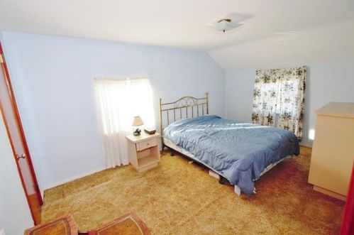 6830 Ridgevue Dr, Pittsburgh PA 15236-3644 exterior