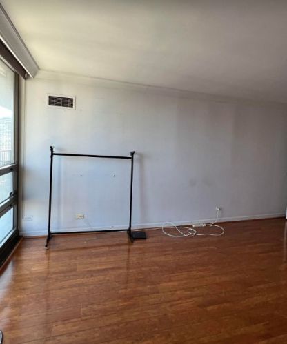 10 Ontario St, Chicago IL 60654-3809 exterior