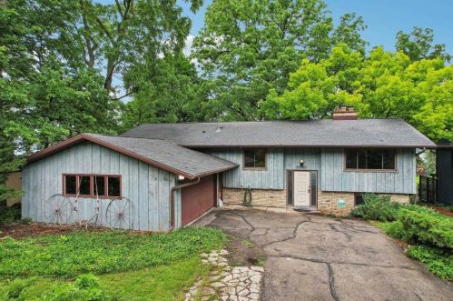 1522 Waunona Way, Madison, WI 53713-1708