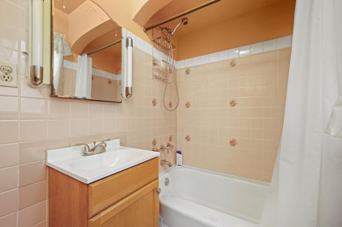 2337 Keating Ave, Chicago IL 60629-5513 exterior