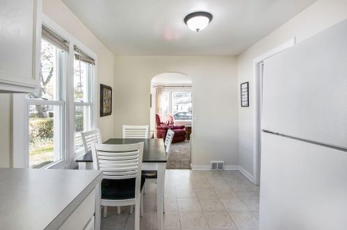 2521 Glendale Blvd, Kalamazoo MI 49004-1728 exterior