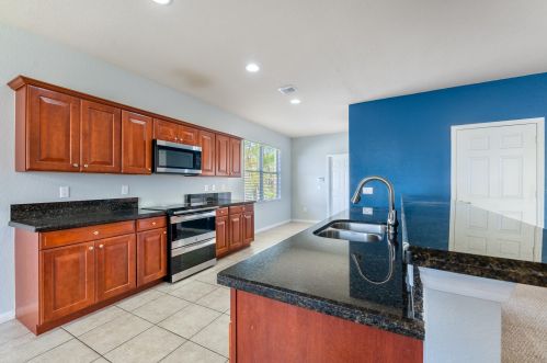 9500 Portside Dr, Fort Pierce FL  34945-3313 exterior