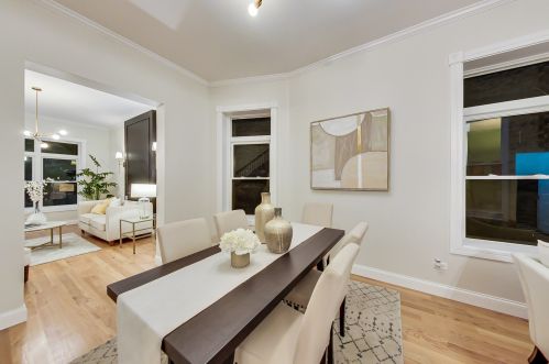 4912 Washington Park Ct, Chicago IL 60615-2304 exterior