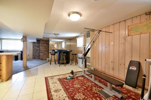 4536 Nottingham Ave, Chicago IL 60656-3825 exterior