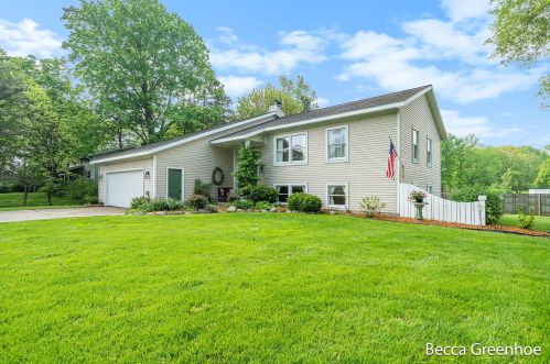 3944 Marlboro St, Grand Rapids, MI 49534-4537