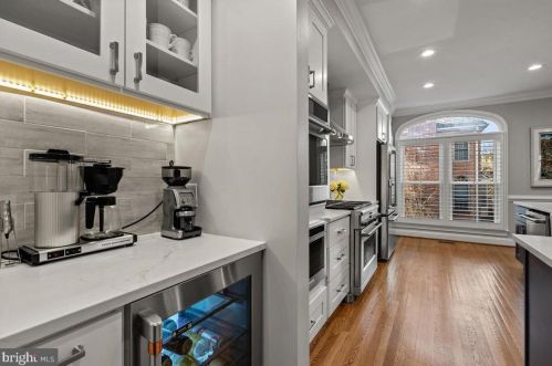 1544 Hampton Hill Cir, Mc Lean VA  22101-6021 exterior