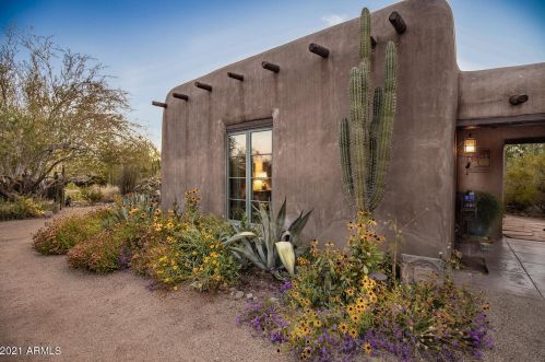 6737 20th St, Phoenix, AZ 85042-4504