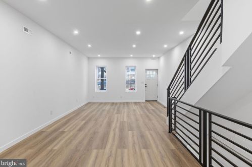 310 Mckean St, Philadelphia PA  19148-2630 exterior