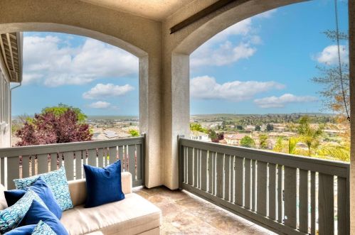 1380 Souza Dr, Folsom CA  95762-7561 exterior