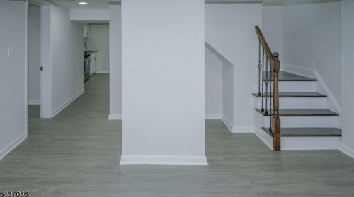 49 Woodland Ave, Whippany NJ  07981-1121 exterior