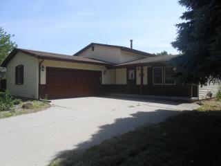 1804 Stratford Dr, Champaign IL  61821-5707 exterior