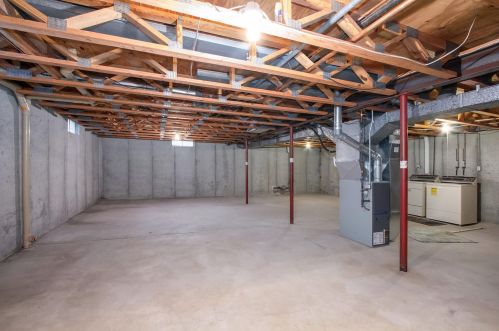 5647 Leisure South Dr, Grand Rapids MI 49548-6851 exterior