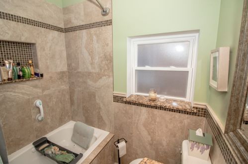 5624 Melvina Ave, Chicago IL 60646-1123 exterior