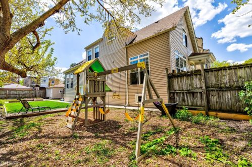 4951 Medill Ave, Chicago IL 60647-2424 exterior