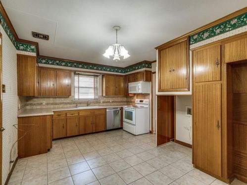 6414 Glennox Ln, Dallas TX  75214-2225 exterior