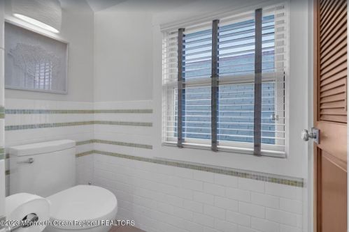 8 Church St, Locust NJ  07760-2104 exterior