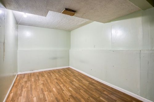 47 Laurel St, Springfield MA 01106-1150 exterior