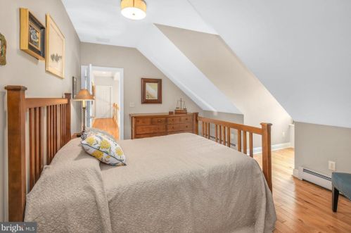 1049 Cider Press Ln, Quakertown PA 18951-5508 exterior