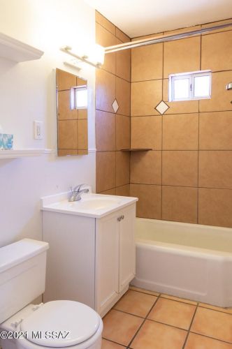 1710 Grant Rd, Tucson AZ 85712-2237 exterior