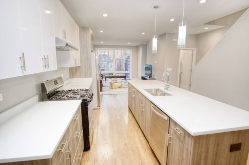 2528 Stark St, Chicago IL 60608 exterior