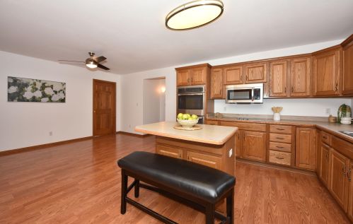 2102 Walnut St, Milwaukee WI 53205-1422 exterior