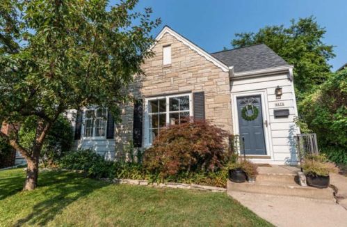 4474 Newhall St, Milwaukee, WI 53211-1525