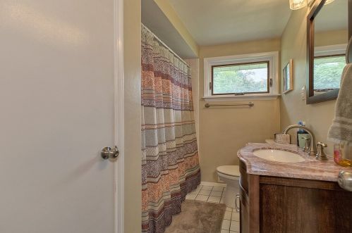 54 Observatory St, Manor PA 15665-9748 exterior