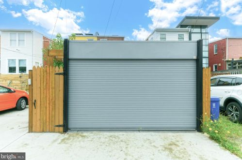 117 Peyton St, Alexandria VA 22314-2723 exterior